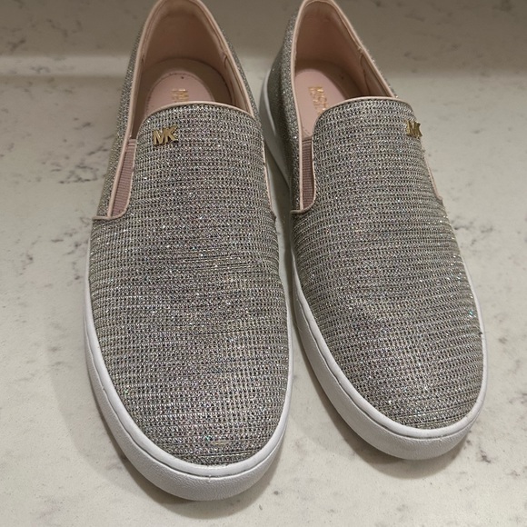 Michael Kors Keaton Glitter Chain Mesh Slip-On Sneaker - Picture 10 of 11